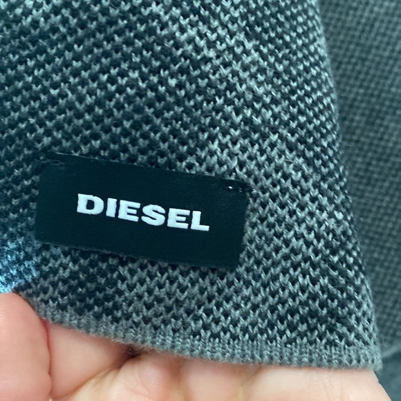 BNWT Diesel Gray Scarves - Picture 6 of 7